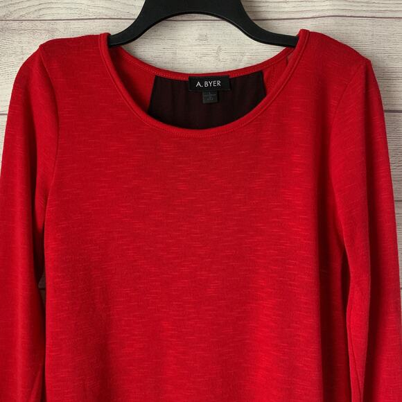 A. Byer Red and Black Blouse Split Back High Low Hem Lace Sleeve Size L - Picture 2 of 16